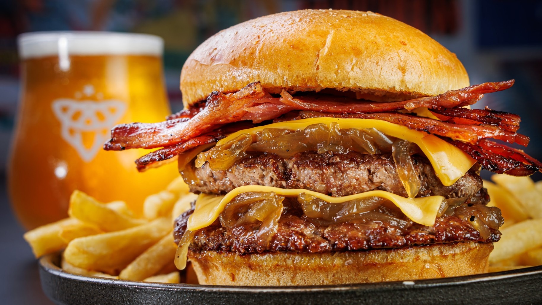Bacon cheese burger